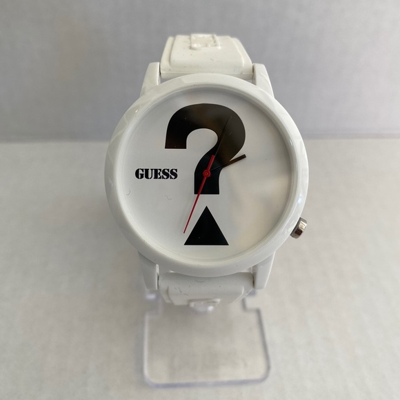 NEW GUESS White Case White Silicone UNISEX Watch - Picture 4 of 6